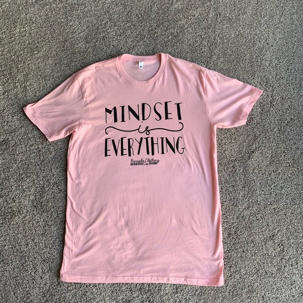 NWOT Women’s t shirt.